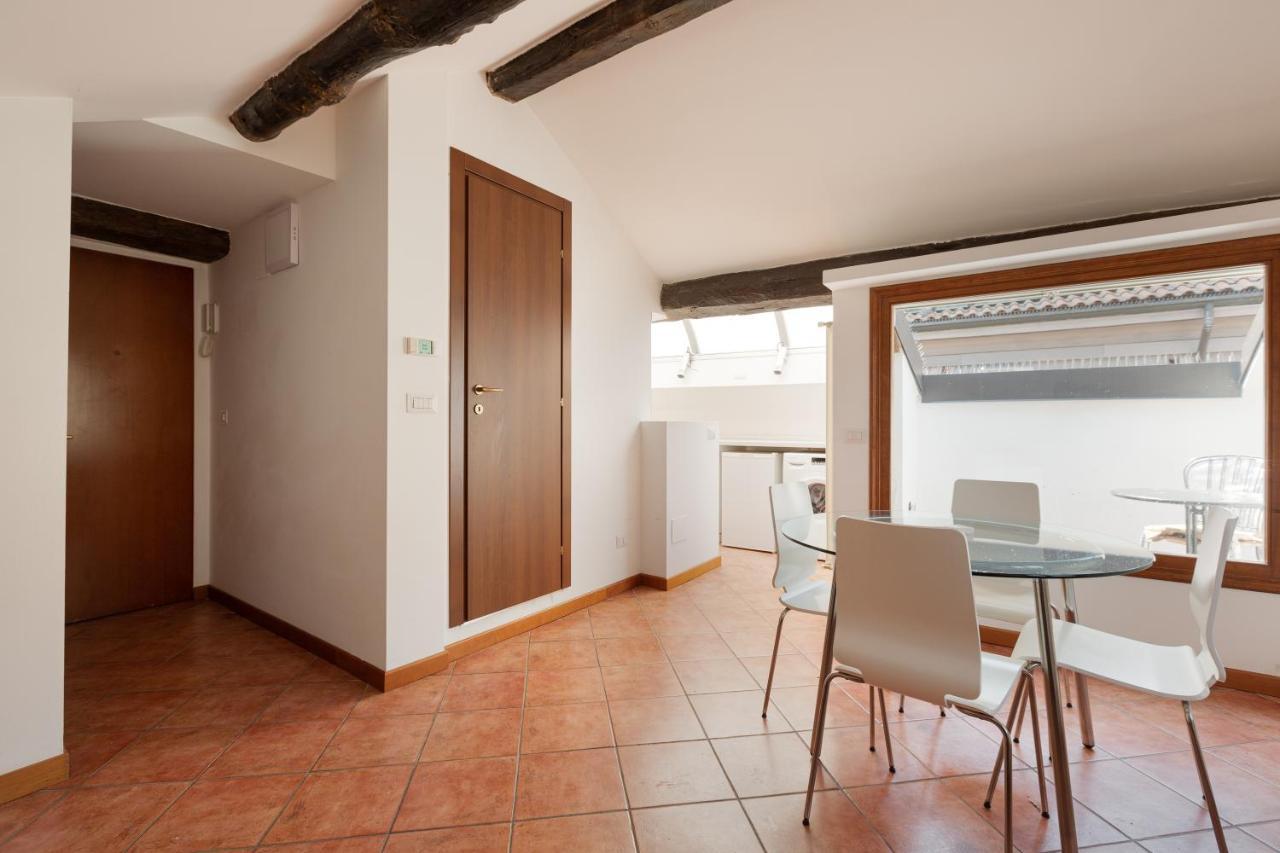מילאנו Corso Como Balcony Apartment מראה חיצוני תמונה