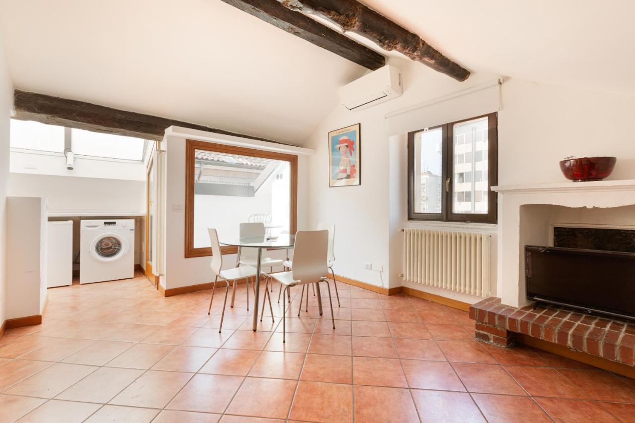 מילאנו Corso Como Balcony Apartment מראה חיצוני תמונה
